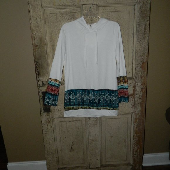 Vanilla Bay Tops - Vanilla Bay Aztec Pullover Hooded Top Size Large (R-46)